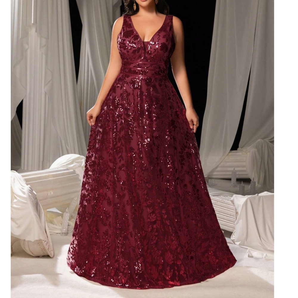 Plus Floral Sequin Mesh Formal Black Tie Wedding Dress